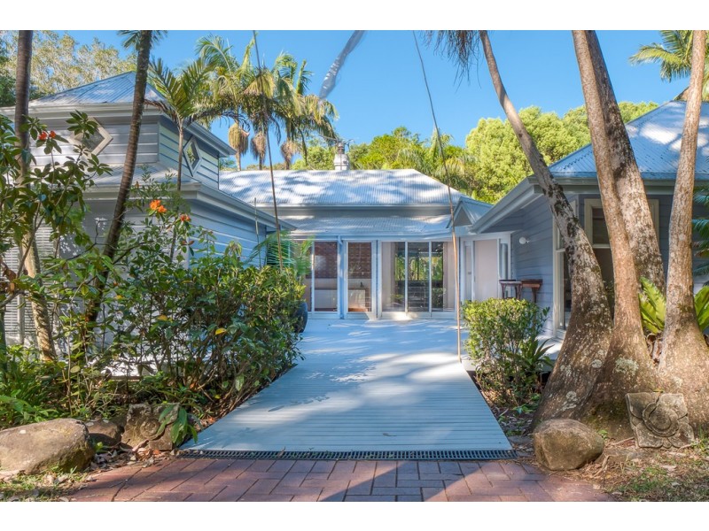 4 MACADAMIA LANE, Federal NSW 2480