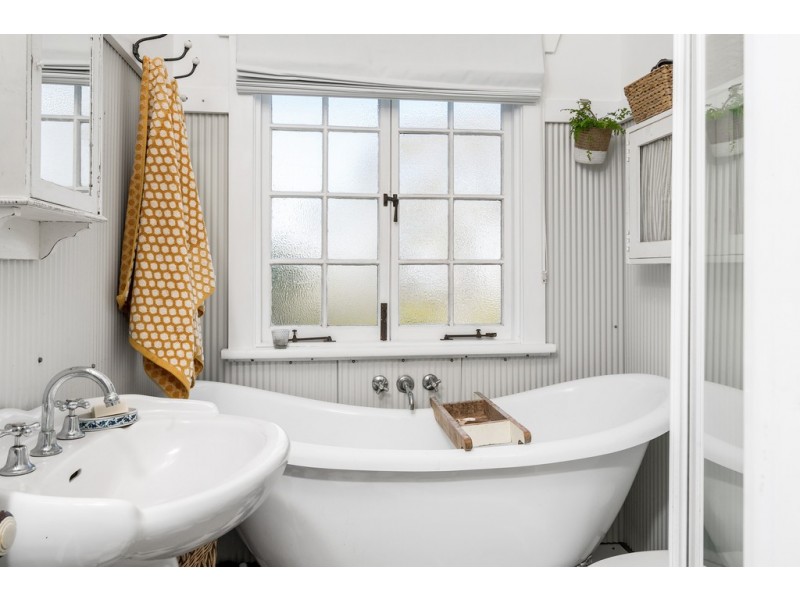 70 MAIN STREET, Clunes NSW 2480