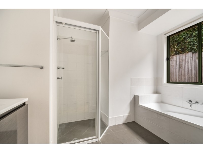 24 Parrot Tree Place, Bangalow NSW 2479