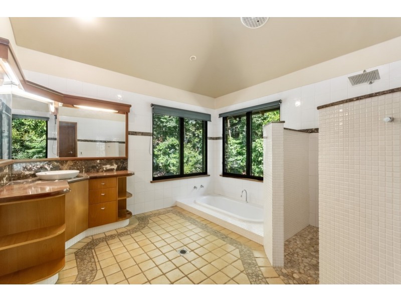 15 CAPE VISTA DRIVE, Ewingsdale NSW 2481