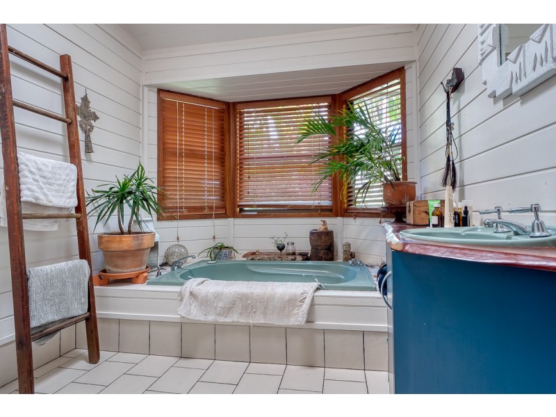 17B Rifle Range Road, Bangalow NSW 2479