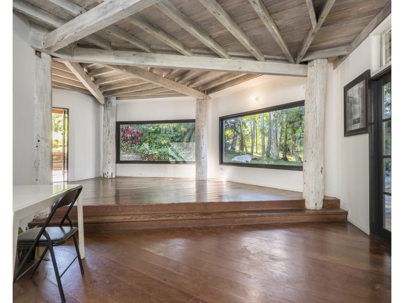 1 COACHWOOD COURT, Federal NSW 2480