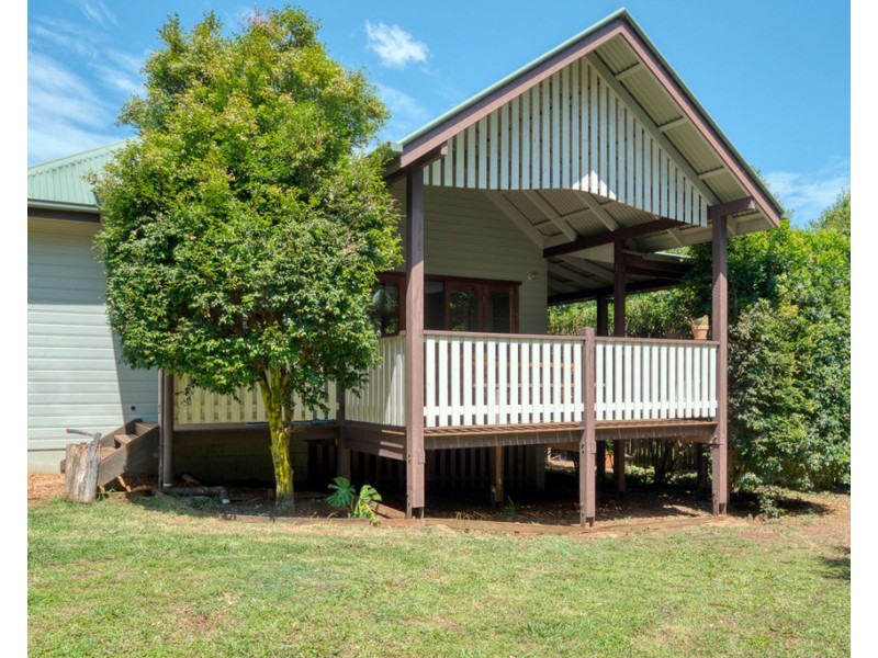 10 WATTLE PLACE, Bangalow NSW 2479
