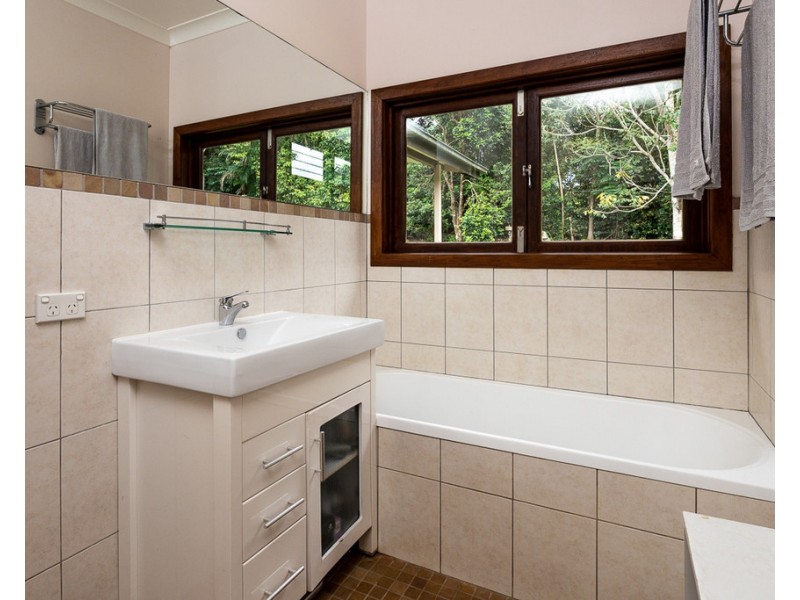 12 Avalon Avenue, Clunes NSW 2480