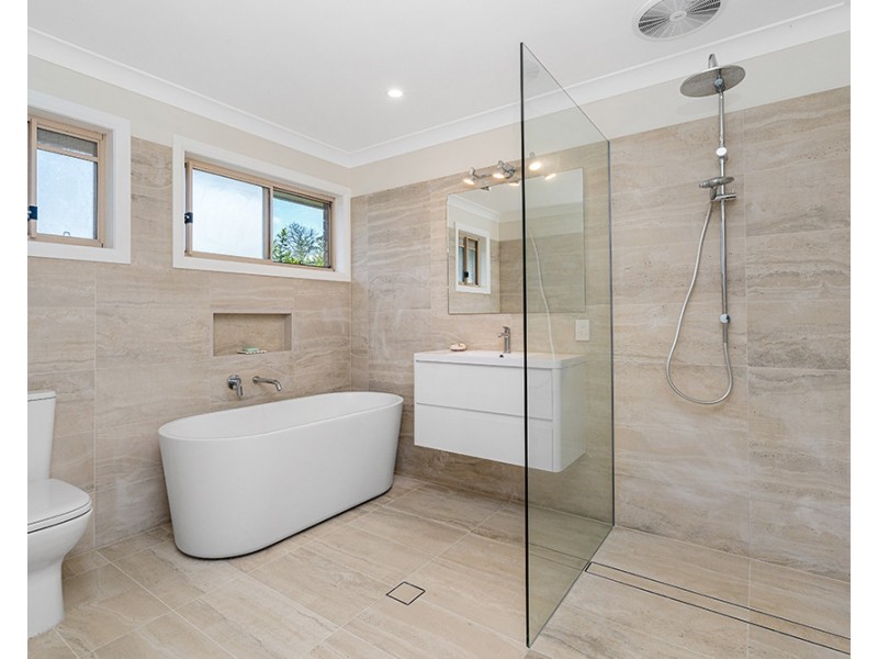 9 Rosewood Avenue, Bangalow NSW 2479