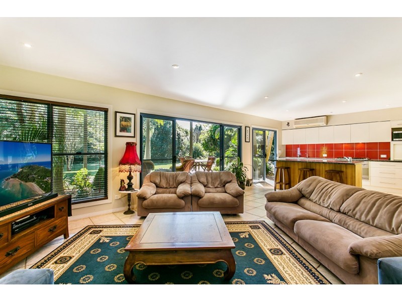 2 Elkorn Place, Bangalow NSW 2479