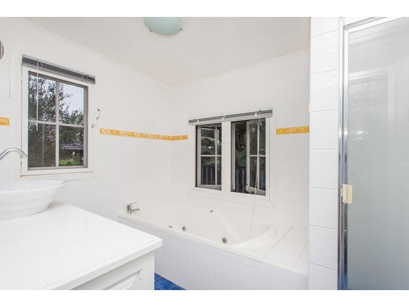 11 Byron Bay Road, Bangalow NSW 2479