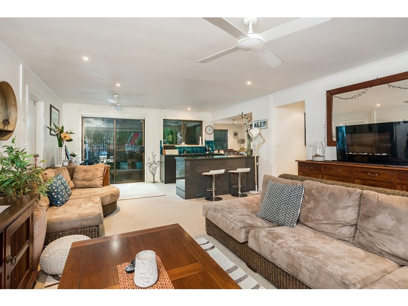 6 Palm Tree Crescent, Bangalow NSW 2479