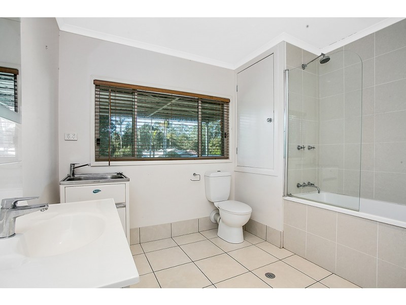 6 Palm Tree Crescent, Bangalow NSW 2479