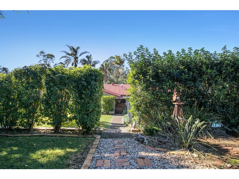 6 Palm Tree Crescent, Bangalow NSW 2479