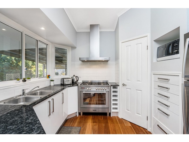 23 Parrot Tree Place, Bangalow NSW 2479