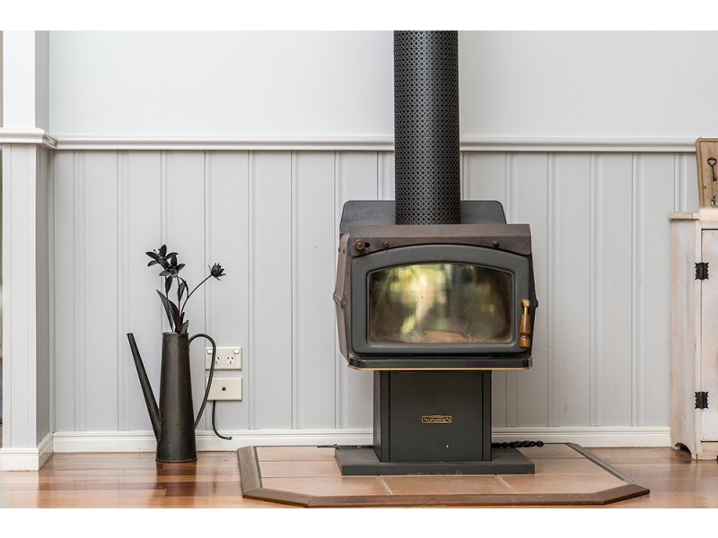 23 Parrot Tree Place, Bangalow NSW 2479