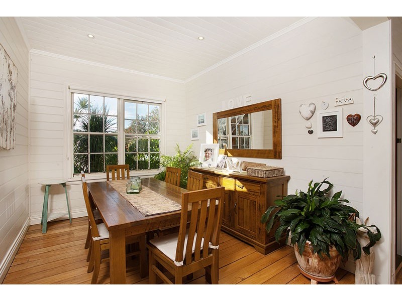 # 11 Lizray Road, Federal NSW 2480