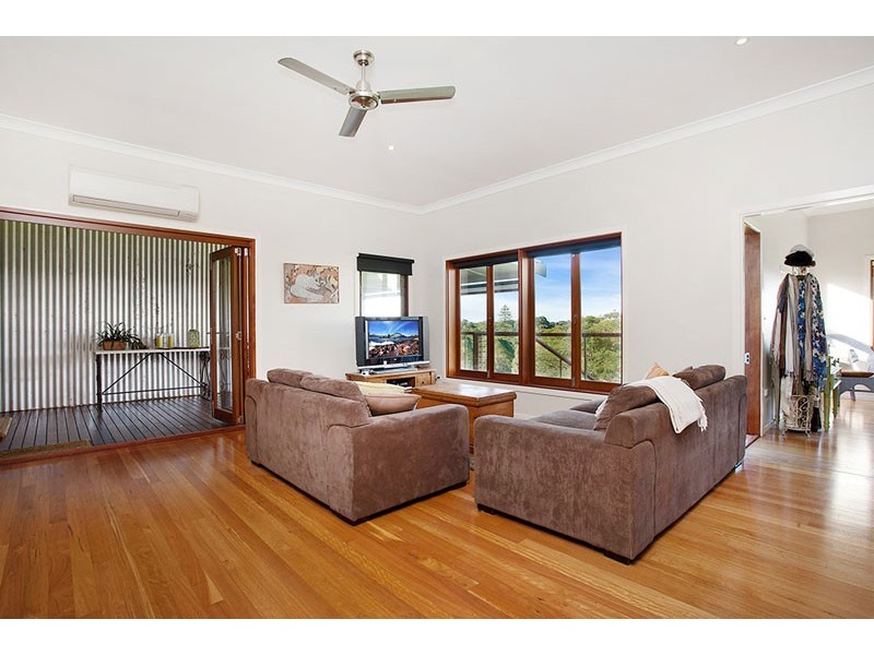 # 11 Lizray Road, Federal NSW 2480