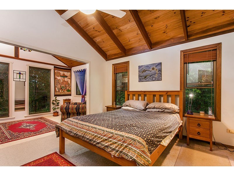 16 Palm Tree Crescent, Bangalow NSW 2479