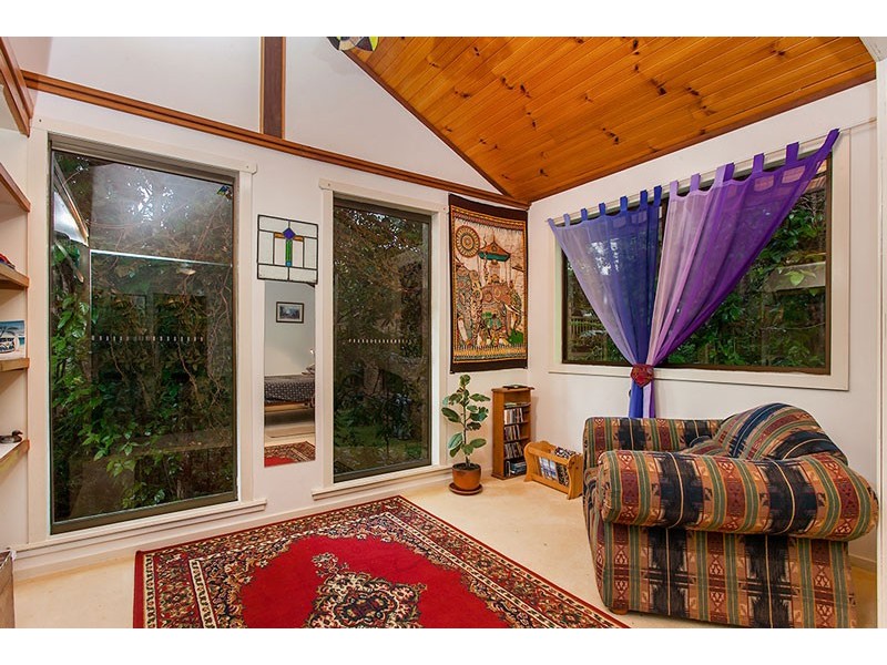 16 Palm Tree Crescent, Bangalow NSW 2479