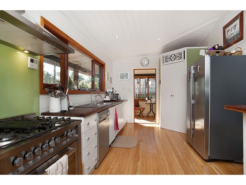 # 11 Lizray Road, Federal NSW 2480