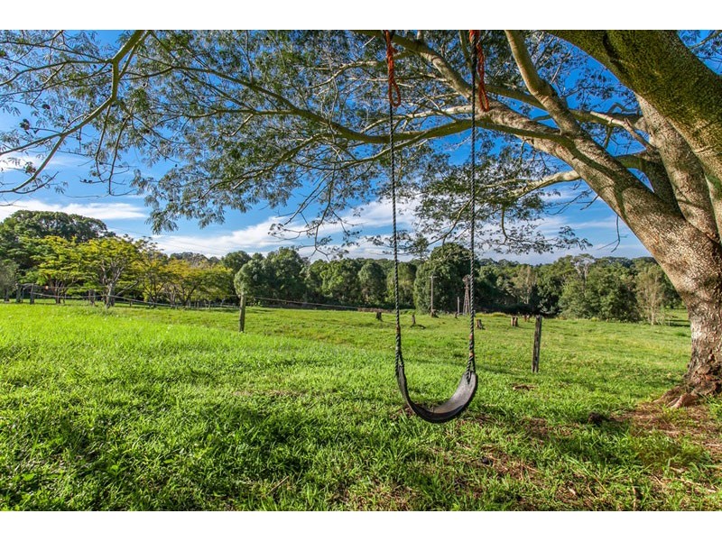 # 11 Lizray Road, Federal NSW 2480