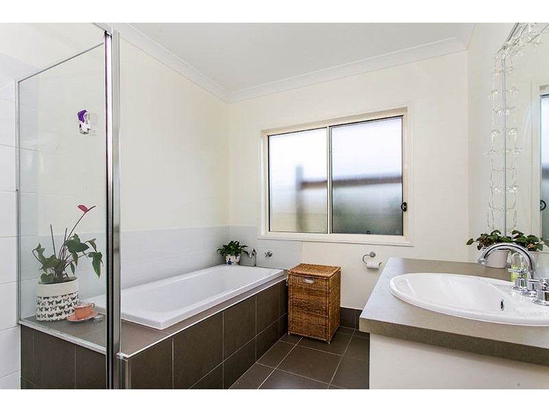 34 Parrot Tree Place, Bangalow NSW 2479