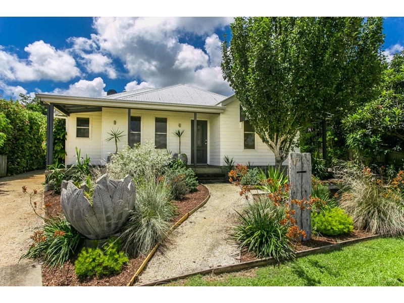 17 Blackwood Crescent, Bangalow NSW 2479