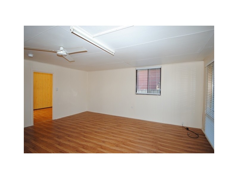 4 Dorothy Avenue, Basin View NSW 2540