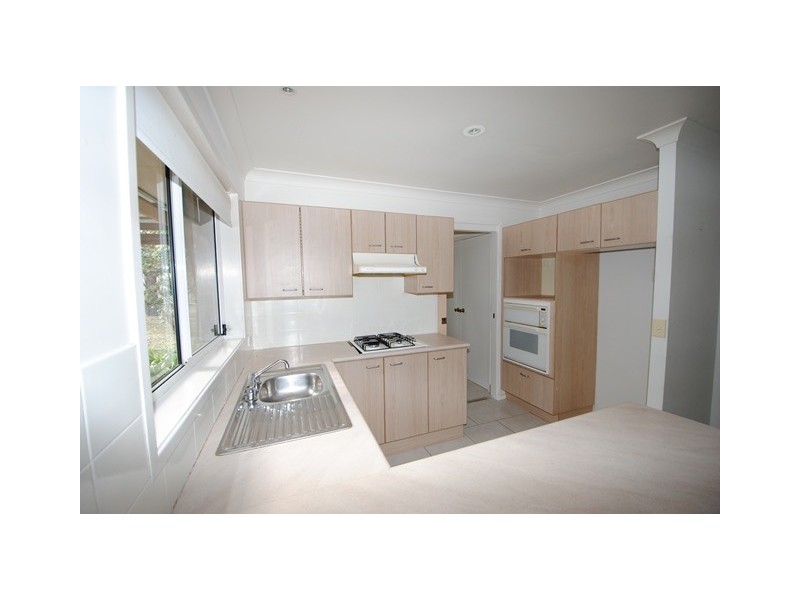6 Moroney Avenue, St Georges Basin NSW 2540