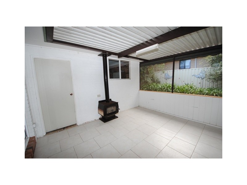 6 Moroney Avenue, St Georges Basin NSW 2540