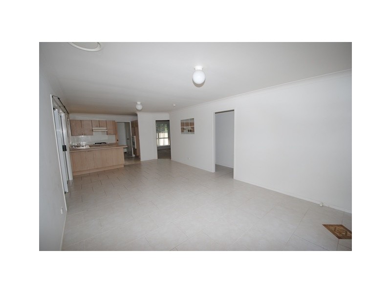 6 Moroney Avenue, St Georges Basin NSW 2540