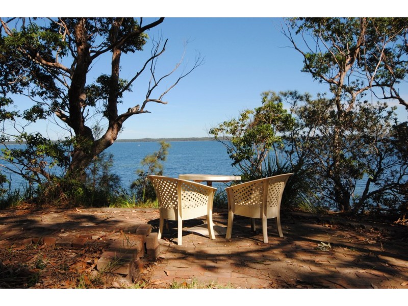 10 Greville Avenue, Sanctuary Point NSW 2540