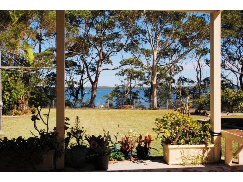 10 Greville Avenue, Sanctuary Point NSW 2540