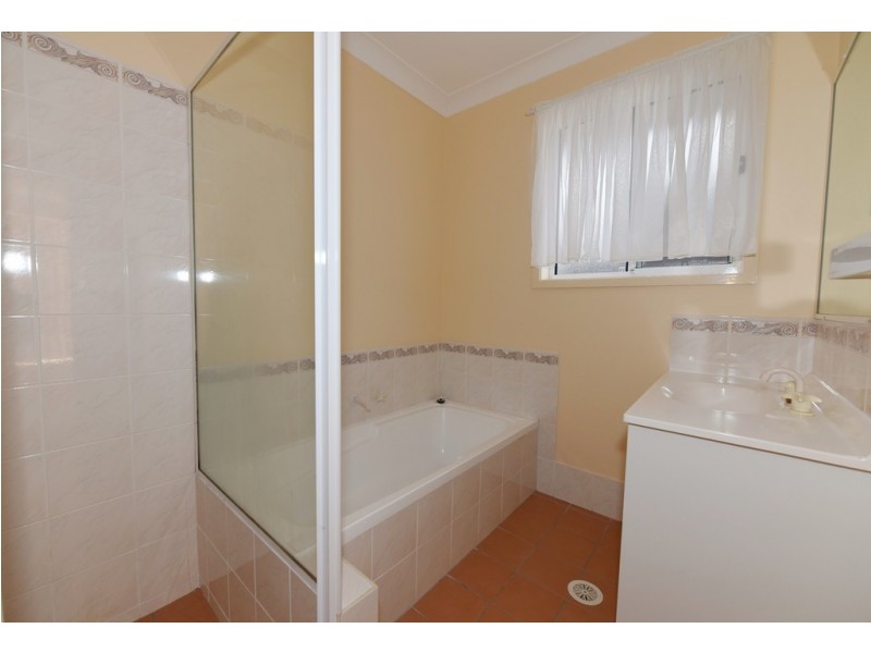 24 Truscott Avenue, Sanctuary Point NSW 2540