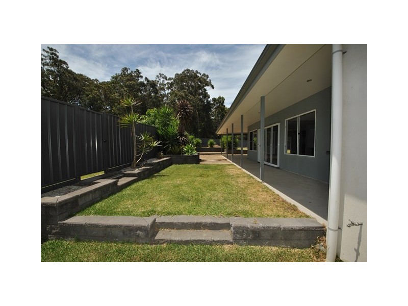 16 Park Road, St Georges Basin NSW 2540