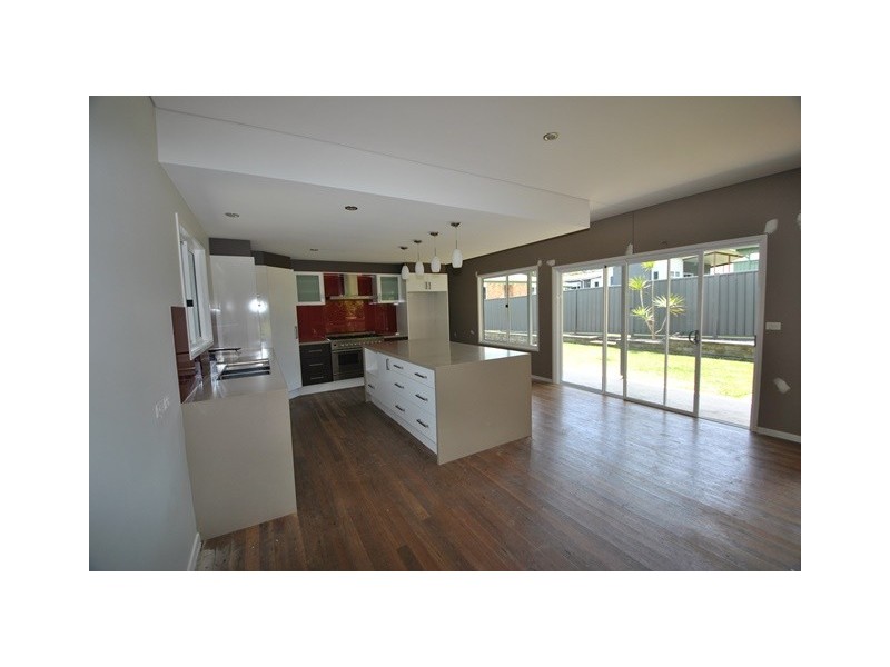 16 Park Road, St Georges Basin NSW 2540
