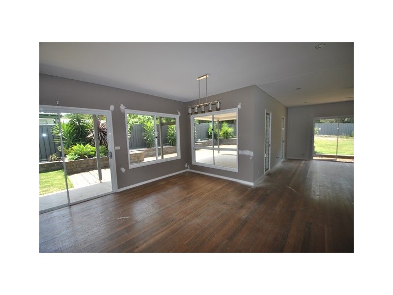 16 Park Road, St Georges Basin NSW 2540