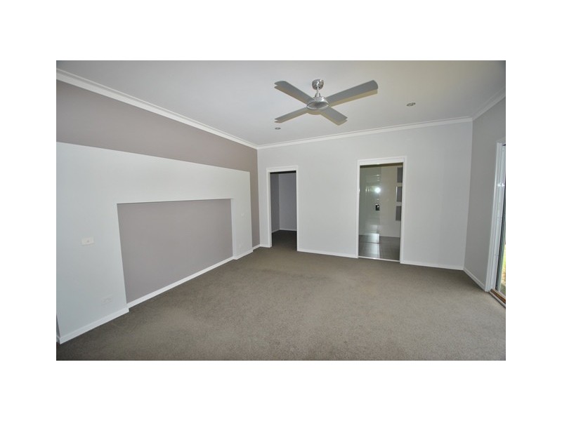 16 Park Road, St Georges Basin NSW 2540
