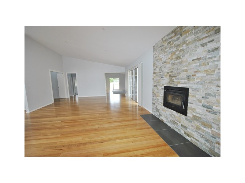 14 Carver Court, St Georges Basin NSW 2540