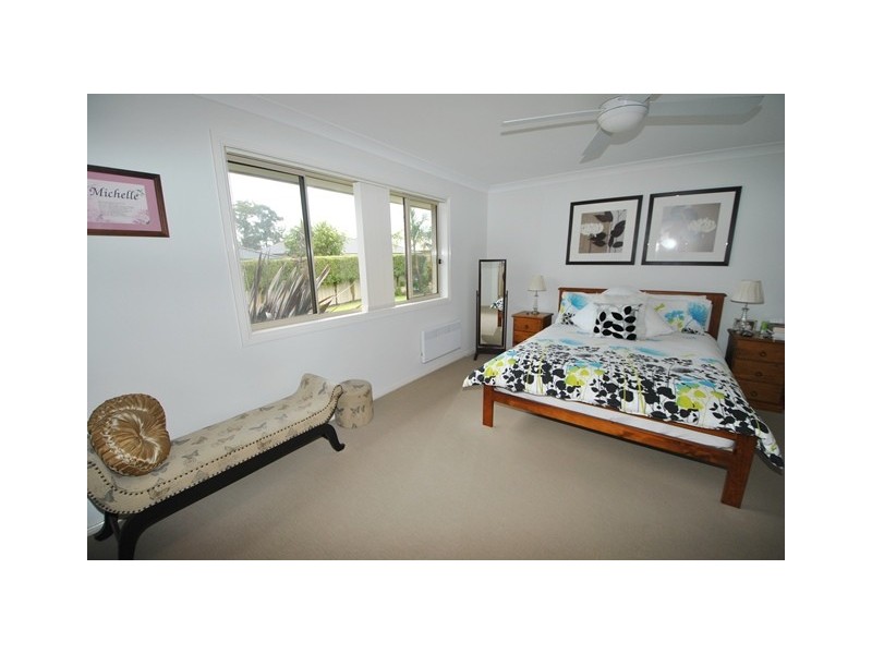 25 Capeland Avenue, Sanctuary Point NSW 2540