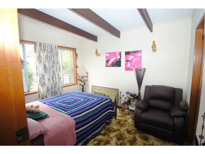 11 Pelican Street, Sanctuary Point NSW 2540