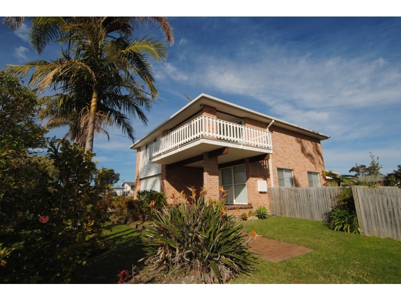 1 Kingsford Smith Crescent, Sanctuary Point NSW 2540