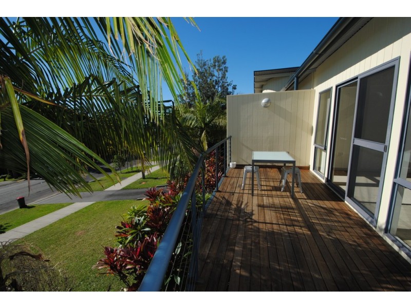 2/223 Elizabeth Drive, Vincentia NSW 2540