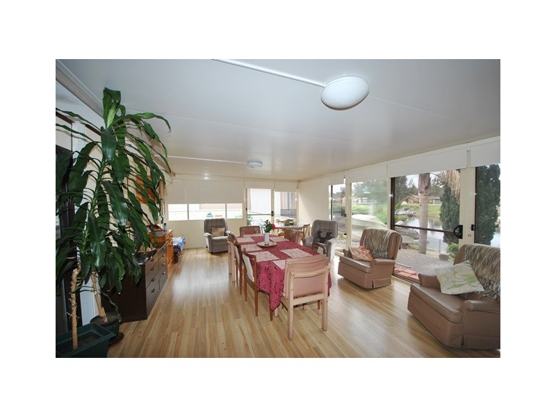 17 Teal Place, Sussex Inlet NSW 2540