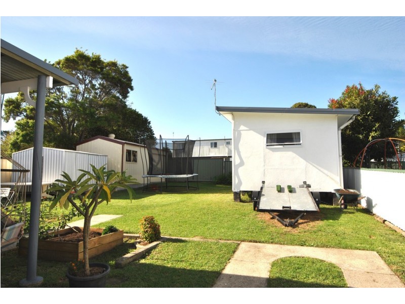 82 MaCleans Point Road, Sanctuary Point NSW 2540