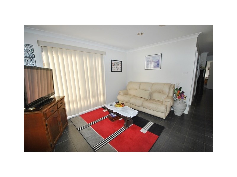 17 Lakeshore Parade, Sussex Inlet NSW 2540