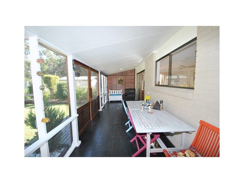 17 Lakeshore Parade, Sussex Inlet NSW 2540