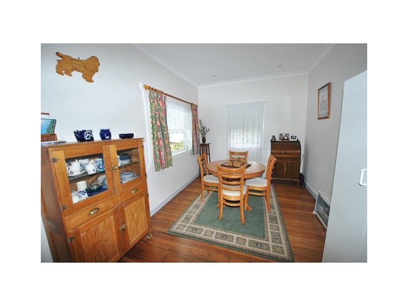 12 Karowa Street, Bomaderry NSW 2541