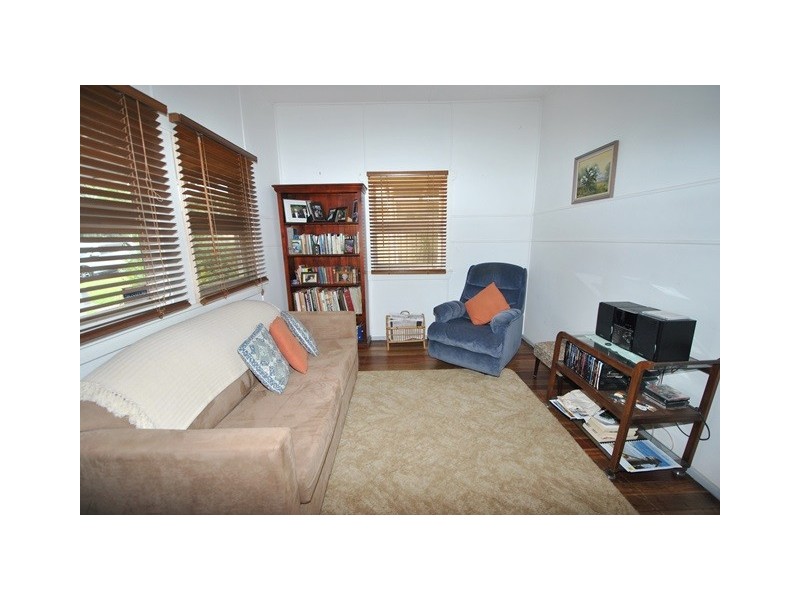 12 Karowa Street, Bomaderry NSW 2541