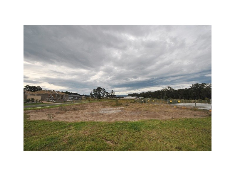 1 Alata Crescent, South Nowra NSW 2541