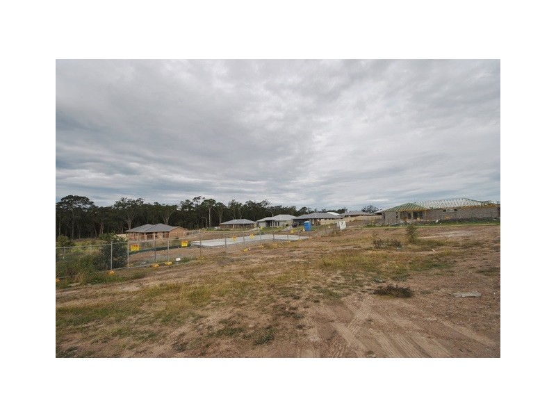 1 Alata Crescent, South Nowra NSW 2541