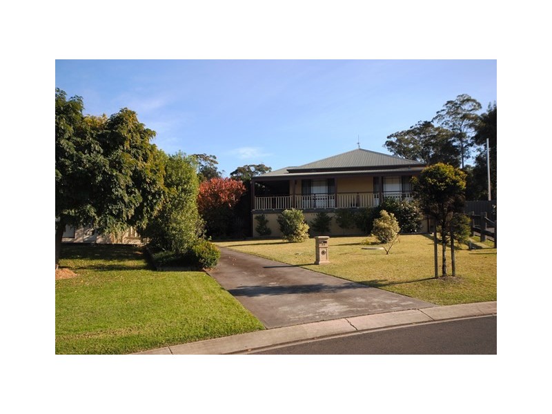 40 Turvey Crescent, St Georges Basin NSW 2540