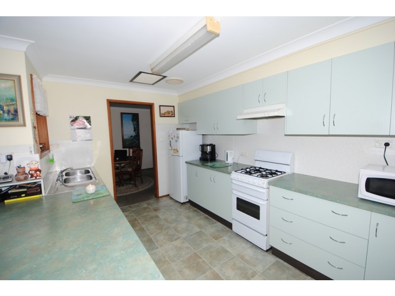 142 Jacobs Drive, Sussex Inlet NSW 2540